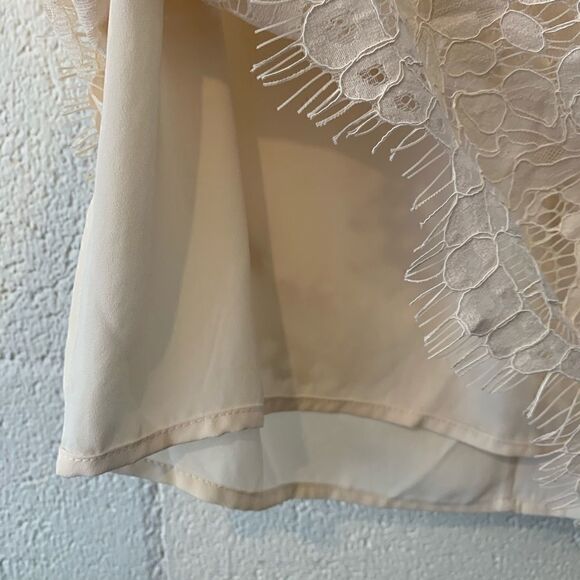 NWT Chaser Lace Mock Neck Flouncy Mini Dress Medium - Picture 3 of 7